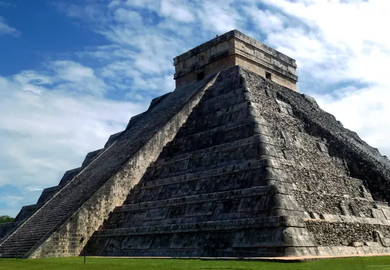 Chichén-Itzá, Yucatán, Mexico - New Seven Wonders of the World
